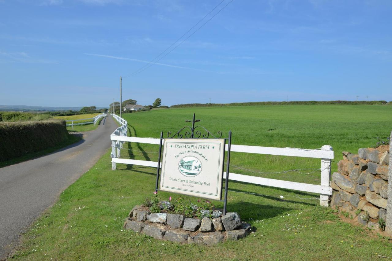 Tregaddra Farm B&B Helston Exterior foto