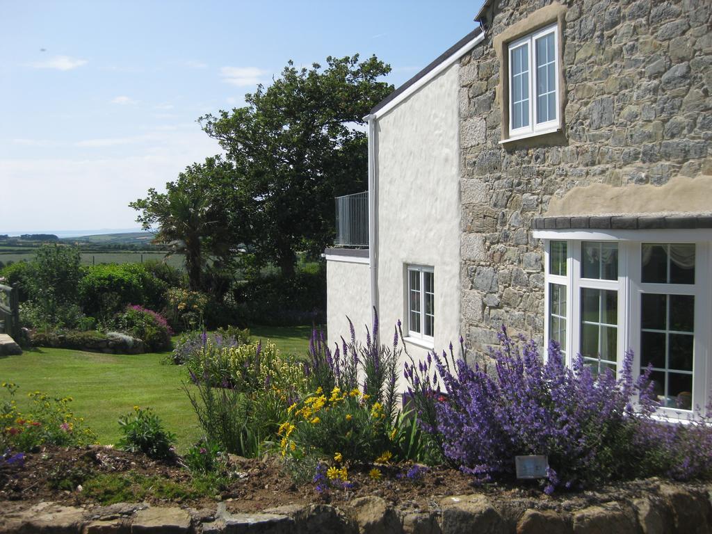 Tregaddra Farm B&B Helston Exterior foto